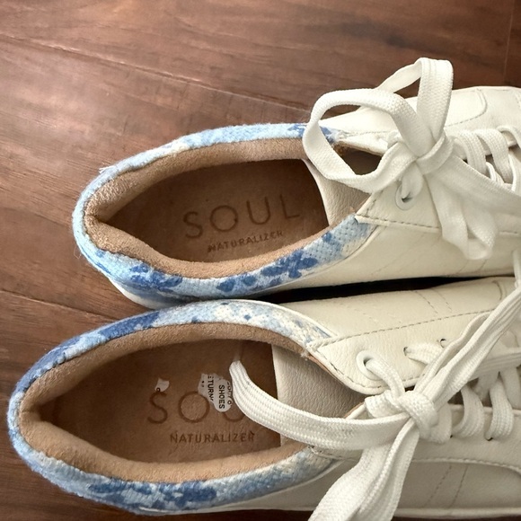 NWOT Naturalizer Soul Neela Women's White and Blue Sporty Sneakers-Size 6 - Picture 8 of 9